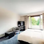 ホテル ラディソン ブルー セナター