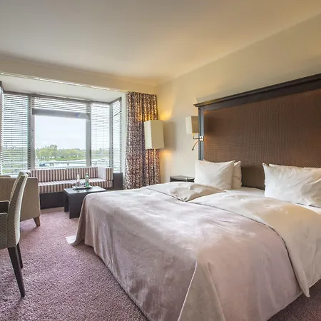 Radisson Blu Senator Hotel, 5* Lübeck