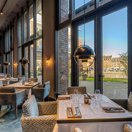 Radisson Blu Senator Hotel,