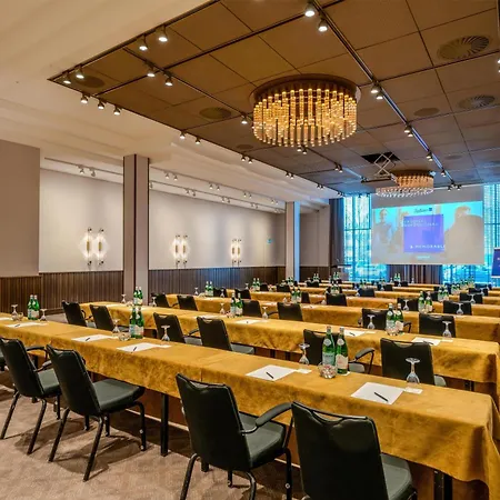 Radisson Blu Senator Hotel, 5* Lübeck