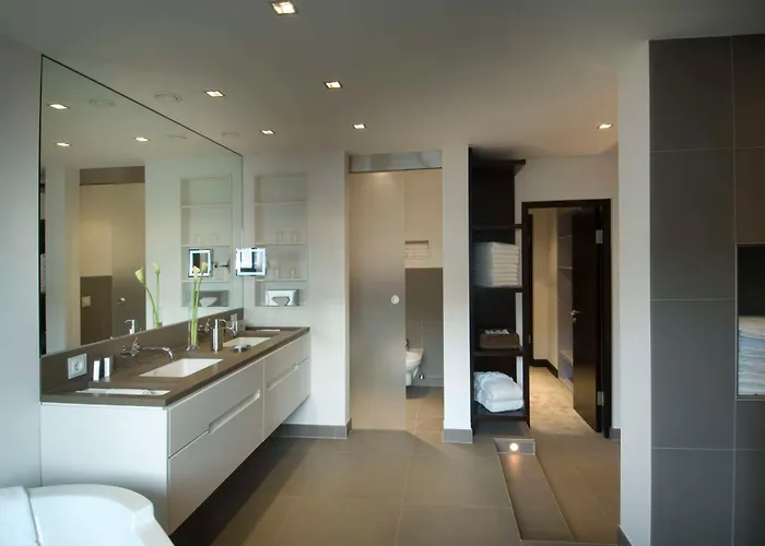 Hotel Radisson Blu Senator Hotel, 5*