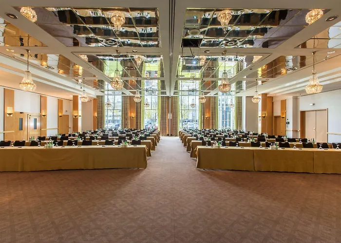 Hotel Radisson Blu Senator Hotel, 5*