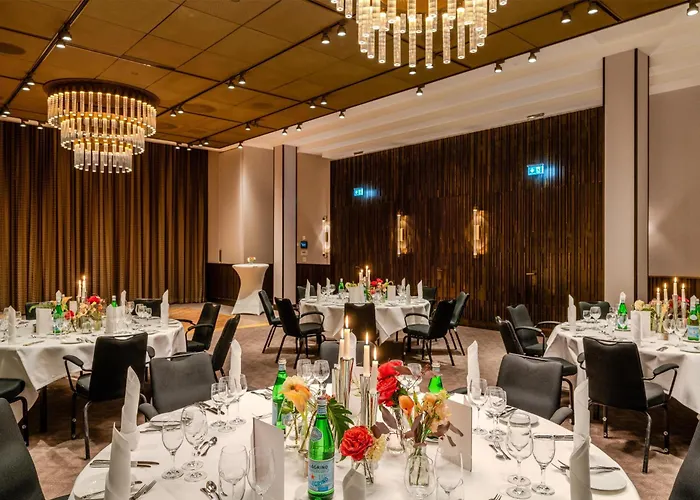 Hotel Radisson Blu Senator Hotel, 5*