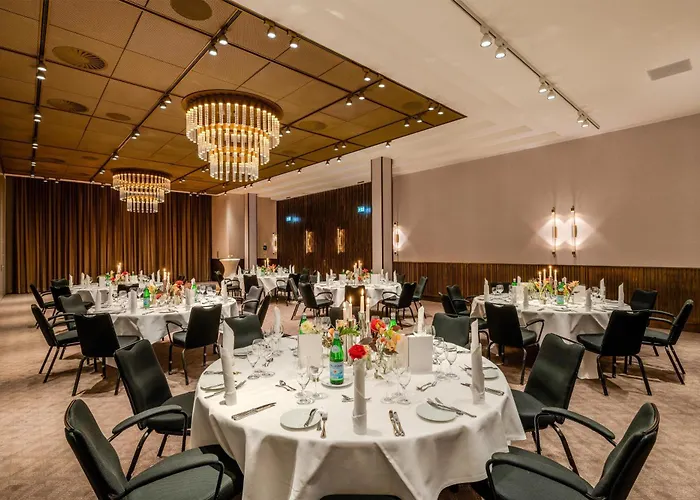 Hotel Radisson Blu Senator Hotel, 5*