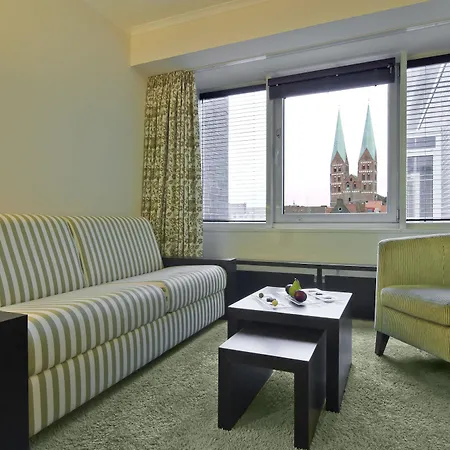 Hotel Radisson Blu Senator Hotel, 5*