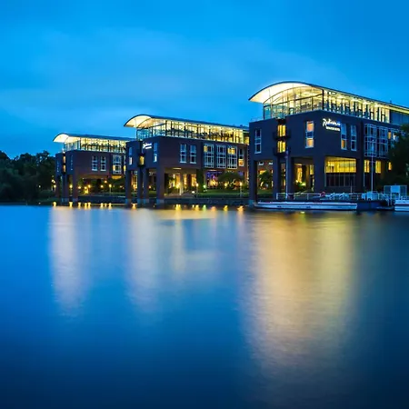Radisson Blu Senator Hotel, Hotel 5*